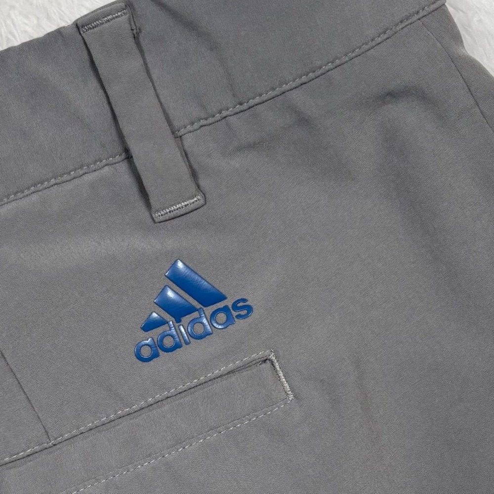 Adidas Ultimate365 Golf Shorts Mens 42 Gray Stretch Performance Blue Logo Casual